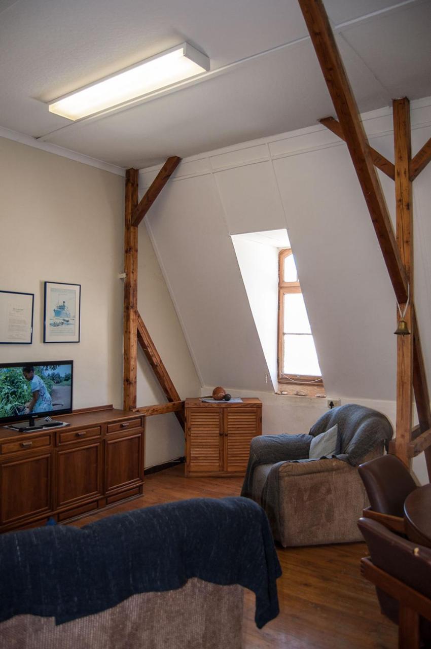 Historical Guesthouse - Self Catering Apartments Lüderitz 外观 照片