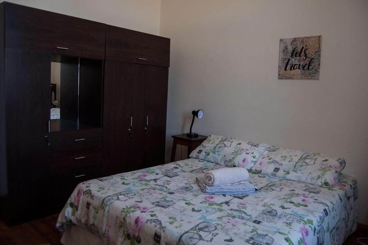 Historical Guesthouse - Self Catering Apartments Lüderitz 外观 照片